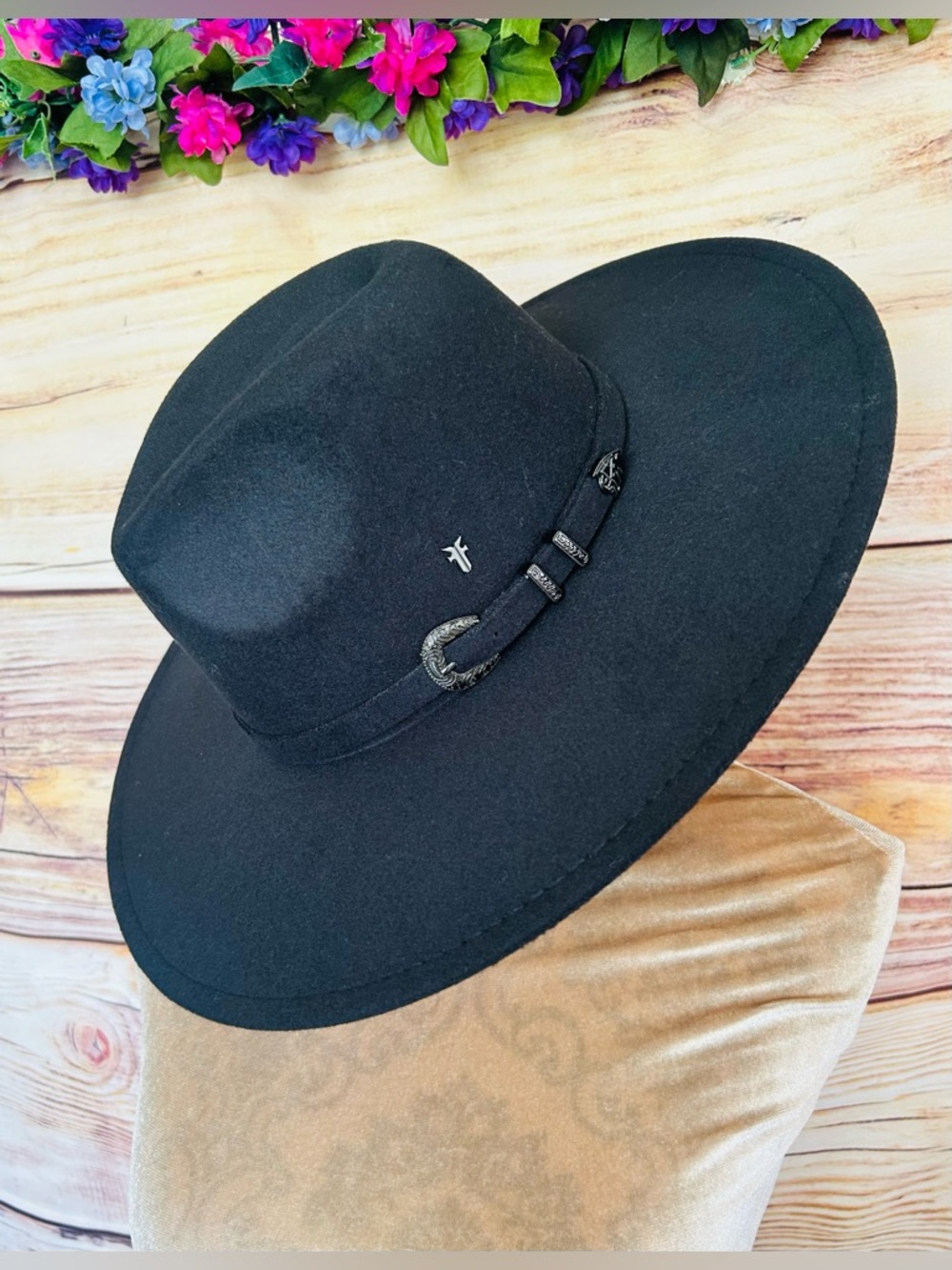 FRYE Women’s Black Western Belt Buckle Logo Pinch Crown Fedora Hat One Size NWT